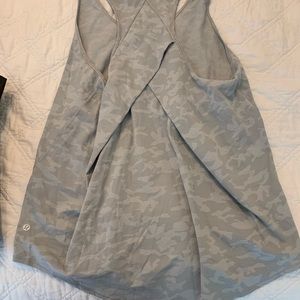 Lululemon tank